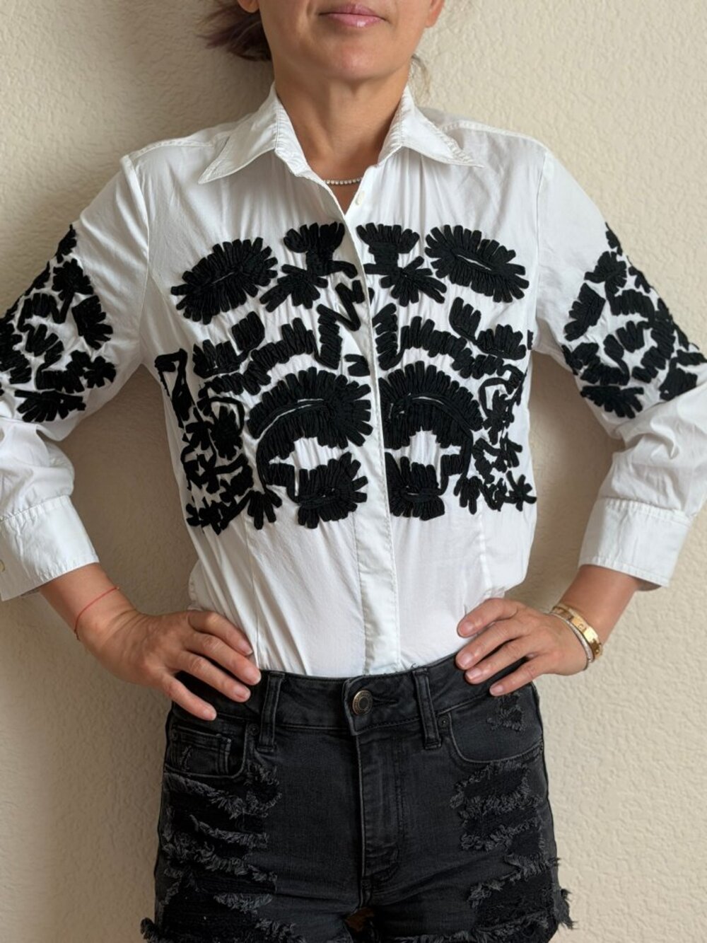 Etcetera Women's White Button Up Shirt Black Floral Embroidery Size 6
